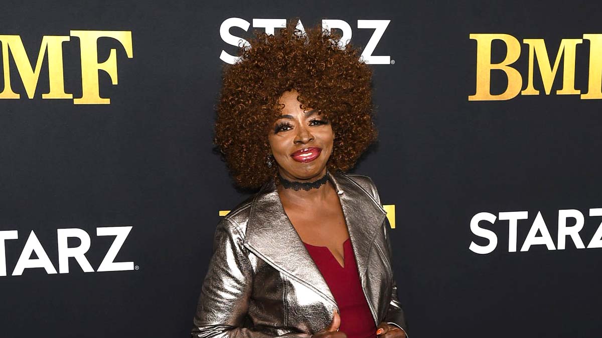 Grammy-Nominated R&B Singer Angie Stone Dies in Tragic Car Crash at 63