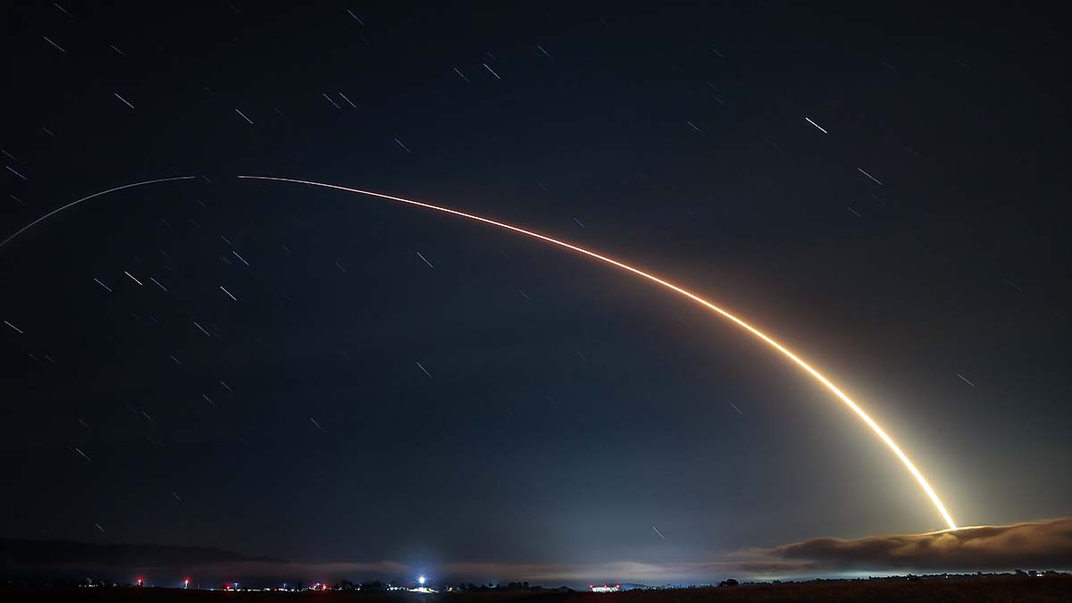 SpaceX launched a Falcon 9 rocket from Vandenberg Space Force Base’s SLC-4E in California, slicing through the foggy sky to deliver 24 Starlink satellites into low-Earth orbit